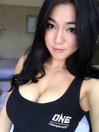 Aku akan berbagi cerita tentang hilangnya keperawananku dikala aku duduk dibangku sma. Cerita Dewasa Plis Kak Temani Aku Mandi Bareng Cerpen Sex Putih Dan Karena Baju Yang Dipakainya Agak Ketat Buah Dadanya Yang Agak Baru Tumbuh Itu Sedikit Menjiplak Di Bajunya Jadi