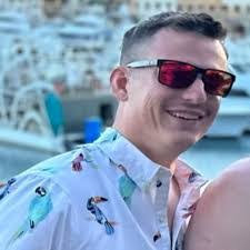 Ashley Pickle's Instagram, Twitter & Facebook