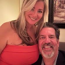 Where could we take kids to see Santa in Huntington today?