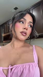 Adriana Ochoa's Instagram, Twitter & Facebook