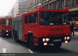 Documentary which examines the great fire of london in 1666.all cuts and edits made because of copyright infringment of music. Einsatzfahrzeug London Fire Brigade Pl 602 A D Bos Fahrzeuge Einsatzfahrzeuge Und Wachen Weltweit