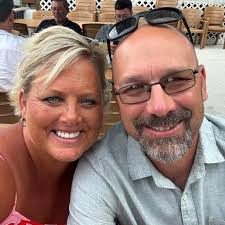 Can you text iPhone to iPhone