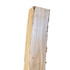 Ce poteau pour la clôture double lisses possède deux perçages pour placer deux rondins de diamètre 80mm. Poteau Chataignier Fendu H 160 26 32 Appointee Non Ecorce