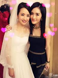 Taiwan Actress And Singer Ariel Lin Has Married Her Boyfriend Charles Lin On Christmas Eve In Taipei The W Backless Dress Formal Actresses Entertainment News