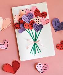 Bazi Buketler Cok Anlamli Degil Mi Sevgi Konulu Calismamizdan Okuloncesietkinlik Kindergarten Valentine S Day Diy Valentine Day Crafts Valentines Diy