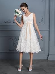 A dress for every type of mom no two moms are alike, which is why lightinthebox has endless options for dresses the bride — and everyone else — will admire. Knee Length Short Mini Wedding Dresses 2021 Gloryava Online