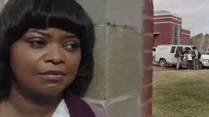 Lisa Woomer (@LisaSuperficial)