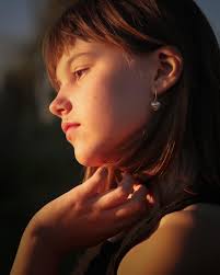 Practicing portrait photography with one lens