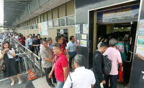 Kajang bus terminal, pusat hentian kajang, 43650 kajang, selangor, malaysia. Berita Harian On Twitter Orang Ramai Beratur Menunggu Giliran Membayar Cukai Taksiran Di Kaunter Bayaran Pusat Lembaga Hasil Dalam Negeri Lhdn Kompleks Kerajaan Jalan Duta Foto Rosdan Wahid Https T Co Ofzkzhewni