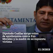 El diputado del MAS, Rolando Cuéllar, del ala "arcista", junto a su abogado  se apersonaron este jueves a la Fiscalía Departamental de Tarija para  presentar un memorial en el que exigen la