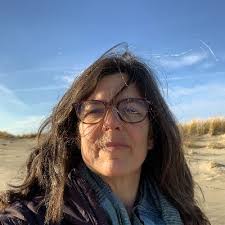 Nancy Lowe (@nancyartscience)