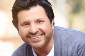 وشارك هاني شاكر صورا له مع زوجته بعد. Ù‡Ø§Ù†ÙŠ Ø´Ø§ÙƒØ± ÙˆØ²ÙˆØ¬ØªÙ‡ ÙŠÙ„ØªÙ‚ÙŠØ§Ù† Ø¨Ù…Ø­Ù…Ø¯ ØµØ¨Ø­ÙŠ Ø¨Ø§Ù„ØµÙˆØ±Ø©