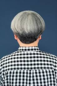 白髪を生かすかっこいいグレイヘアの作り方 ２ ハルメクビューティ 白髪 グレイヘア ヘア