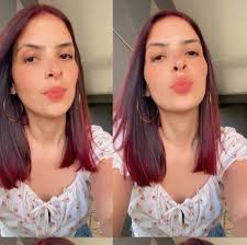 La señora que ven ahí es mi abuela no saben lo que sentí en ese momento ,  gracias señor DIOS por permitirme vivir estos momentos