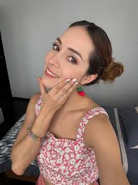 YO NO QUERÍA TENER NOVIO! 🙊 Chismecito completo en el nuevo episodio de  #BienViajadas con Alex Aguilar  https://youtu.be/Sv-KVfJiGRQ?si=u05Pk--EaAMgM-pw