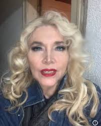 Sonríele a la vida… !! Que tengan un lindo fin de semana. 🙏🏻♥️💋💚