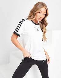 Adidas online bei defshop entdecken | adidas steht seit mehr als 60 jahren für frische und neue looks. Adidas Originals 3 Stripes Trefoil Boyfriend T Shirt Damen Weiss Jd Sports Osterreich