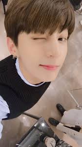 Agan yakin ingin berhenti mengabaikan cowok.ganteng? Y Golden Child