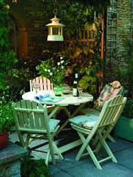 I Adore Little Courtyard Spaces Small Cottage Garden Ideas Small Courtyard Gardens Courtyard Gardens Design