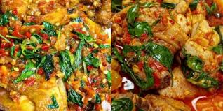1 buah tomat, iris tipis. Resep Lengkap Cara Membuat Ayam Rica Rica Kemangi Makanan Khas Manado Gurih Dan Pedas