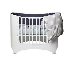 Ich hatte mir ja das gleiche bett ausgeguckt, aber ich glaube, es ist mir zu teuer. Leander Designer Babybett In Weiss Verlangerbar Wallenfels Onlineshop