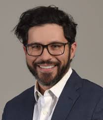 PODCAST EPISODES • MOTIVATED TO LEAD