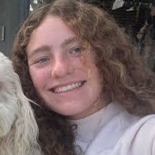 Scarlett Hendrickson's Instagram, Twitter & Facebook