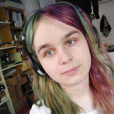 Julia Luna's Instagram, Twitter & Facebook