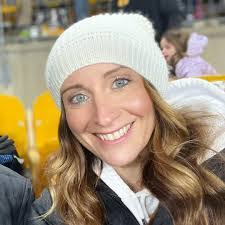 Michelle Busse's Instagram, Twitter & Facebook