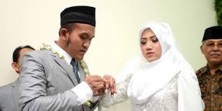 Maybe you would like to learn more about one of these? Indadari Ungkap Kena Pelet Dan Sihir Badan Penuh Luka Dan Rutin Diruqyah Merdeka Com