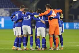 Lewandowski banks 500th career goal. Schalke 04 Yang Dulu Bukanlah Yang Sekarang