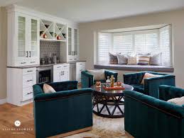 Cliffside Lounge Area Lounge Area With Built In Home Bar And Window Seat Insidestories Interiordesign Loun Living Room Bar Home Bar Areas Bar Lounge Room