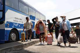 Bangkok Post - Government hails Songkran public transport feat
