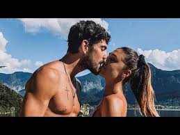 He is the son of francesco moser, the nephew of aldo moser, diego moser and enzo moser, and the cousin of leonardo moser, matteo moser and moreno moser. Ignazio Moser Sposa Cecilia Rodriguez C E Gia Il Posto Per Loro Storie Italiane 13 09 2018 Youtube