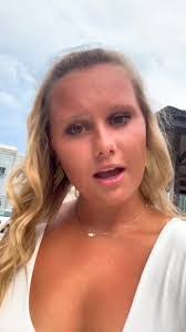 Marisa Carver's Instagram, Twitter & Facebook