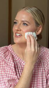 Getting Grace ready for her big day was great and we knew exactly what to  go for. But towards the end of the makeup, while I was filming, I’ve  noticed my battery was dying 💀 I was praying to finish ...