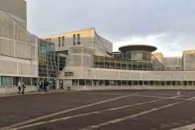 Cy cergy paris university (also known by its acronym cyu : Site De Neuville Sur Oise Cy Cergy Paris Universite