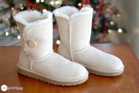 You can use specialized ugg products to clean ugg boots, or simply utilize household products as explained below. How To Clean Ugg Boots At Home So They Look Like New
