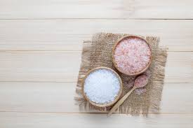 Beberapa ahli percaya bahwa menambahkan sejumput garam himalaya ke makanan atau minuman dapat membantu tubuh terhidrasi dengan baik. Cara Menyimpan Garam Himalaya Supaya Tidak Cepat Berair Titipku