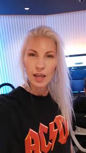 The winner of the auction is wonderful Michael Wohlwend 🥳🔥🔥🔥❤️🙌 100%  of the money goes to Project i RISE !