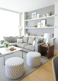 sofalandschaft graues weisses braunes holz braunes graues sofalandschaft wohnzimmer einrichten kleines wohnzimmer einrichten wohnen