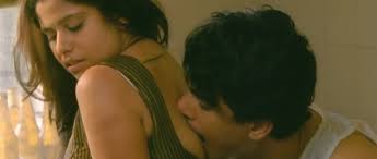 Marathi Hot Actress Sai Tamhankar Hot Scene In Hunterrr | MaalaMaal