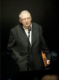 He is a director and actor, known for a revizor (1989), übü király (1989) and csirkefej (2008). Zsambeki Gabor 70 Cultura Hu