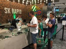 Maybe you would like to learn more about one of these? Sk Rapid On Twitter Gerade Mal 11 30 Uhr Aber In Unserem Neuen Fanshop Tut Sich Schon Einiges Wir Freuen Uns Auf Euch Scr2016