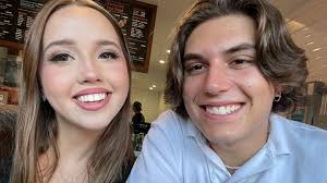 Lola Albert's Instagram, Twitter & Facebook