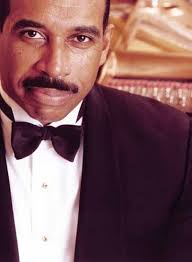 Elephant in the Living Room' Dayton premiere March 22