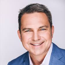 149 Agents in Los Angeles Office, 11601 Wilshire Blvd.