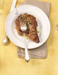 Kalbskotelett Mit Salbei Zitrone Und Mascarpone Rezept In 2020 Rezepte Mascarpone Kalbskotelett