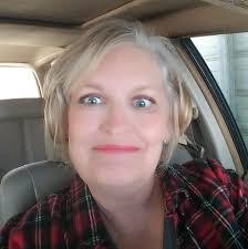 Jeanette Lunsford's Instagram, Twitter & Facebook