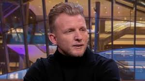 Bas kennis is born on october 12th 1973 and plays keyboards. Dirk Kuijt Heeft Een Nieuwe Vriendin En Dat Verklaart Direct Zijn Look